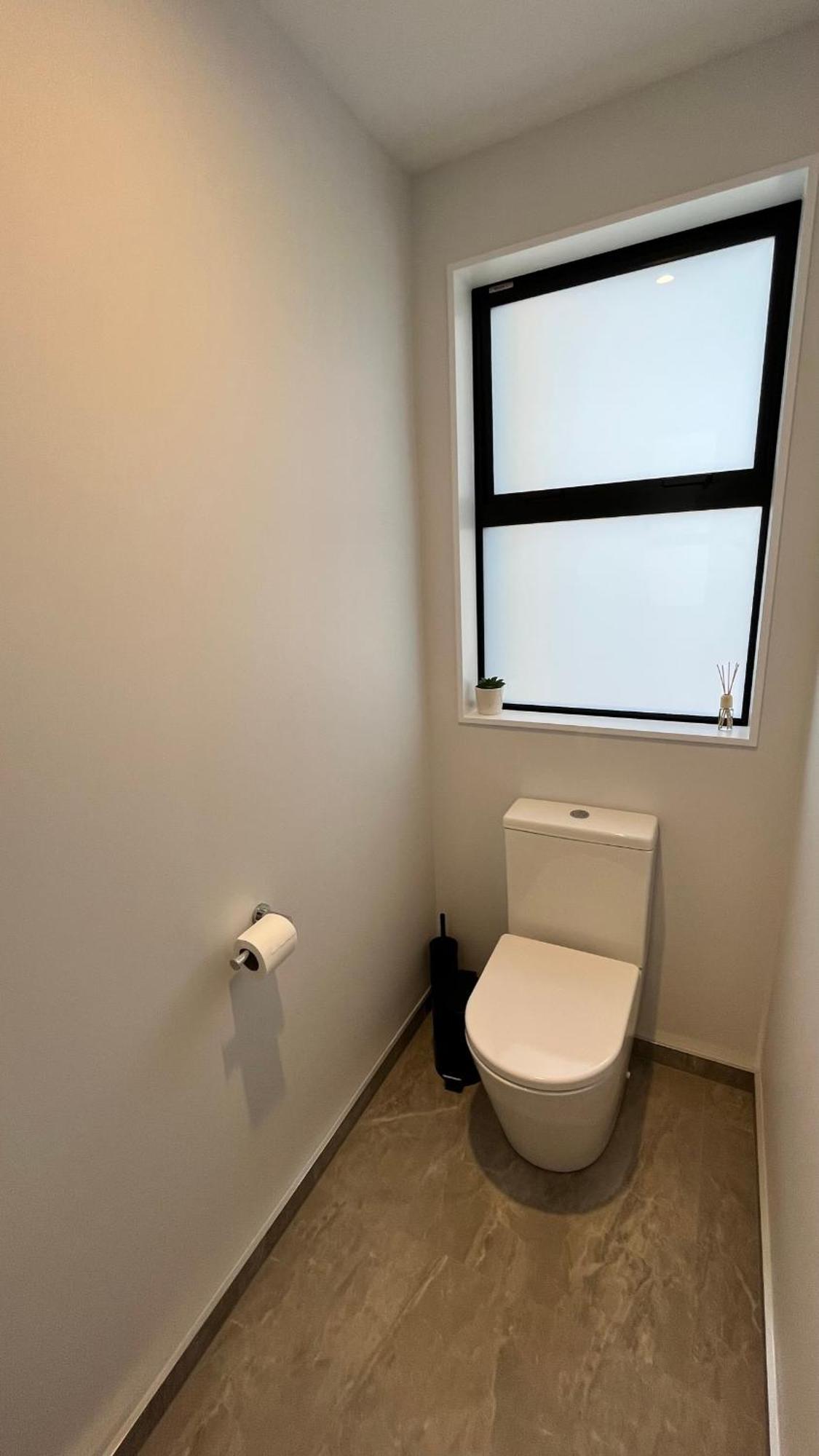 Luxury 2 Bedroom By St James Park Christchurch Exterior foto