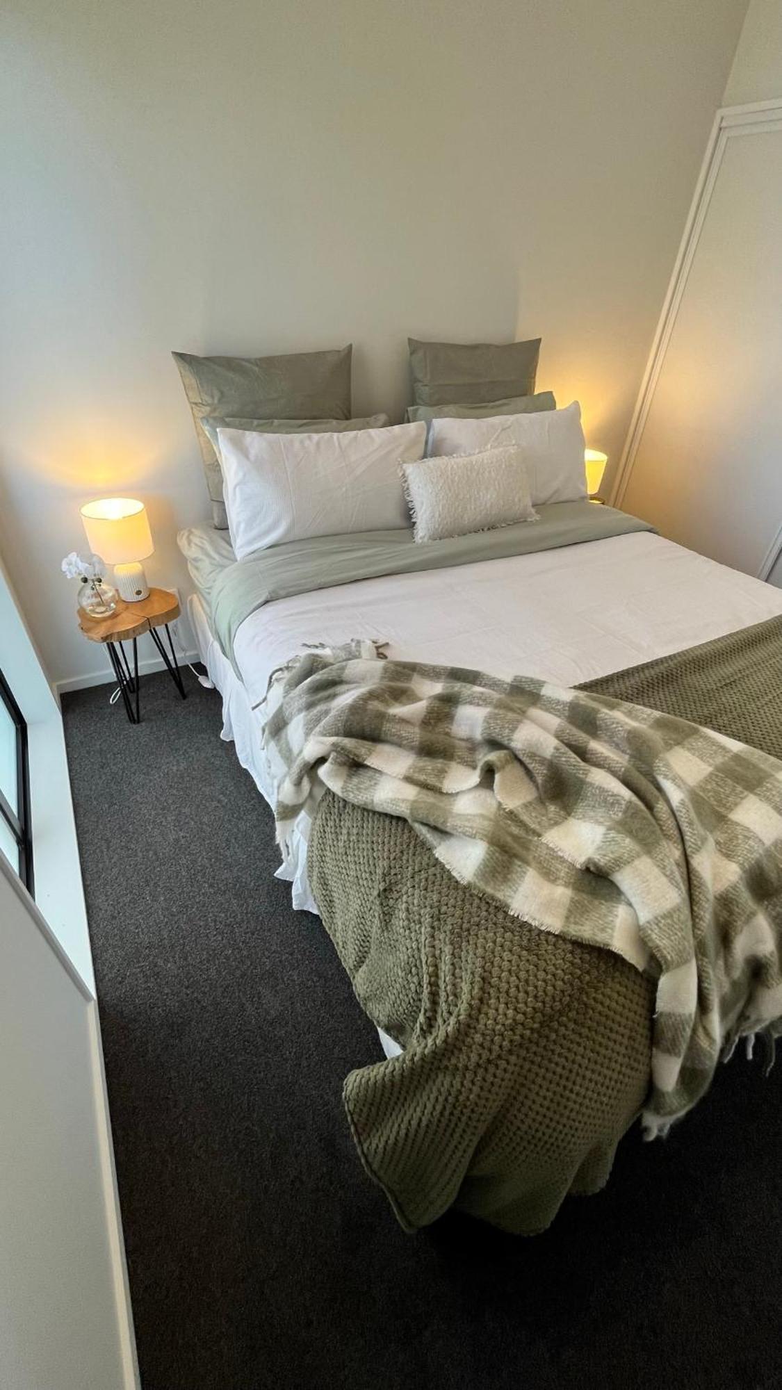 Luxury 2 Bedroom By St James Park Christchurch Exterior foto
